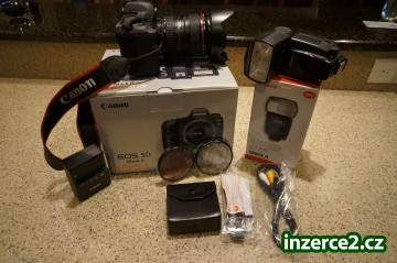 Canon EOS 5D Mark II 21,1 MP Digital SLR Camera - Black - EF 24-105mm IS Lens_1 452594_1.jpg