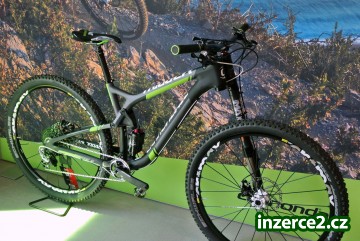 2015 CANNONDALE Trigger Carbon Team_1 485842_1.jpg