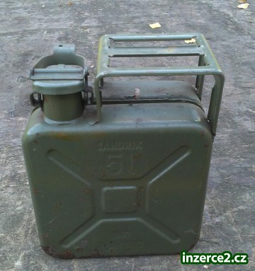 5Litrový kanystr_2 506979_2.jpg