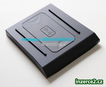 Toyota Land Cruiser Car QI wireless charger quick charge fast wireless charging_2 521526_2.jpg