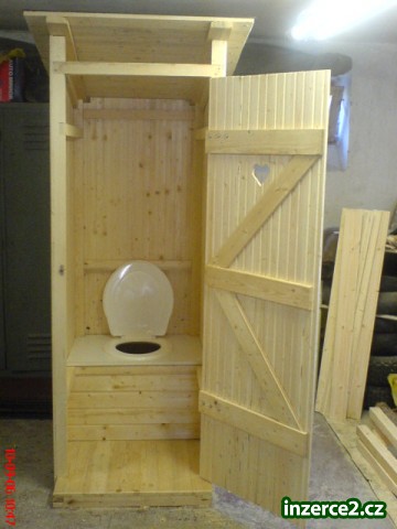 Zahradní toaletu_1 101522_1.jpg