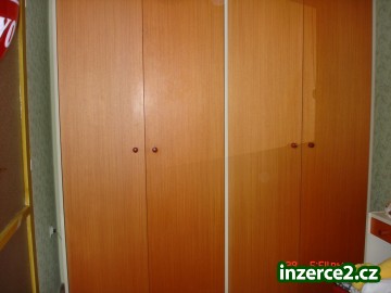 Dvoukřídlá skříň_1 10200_1.jpg