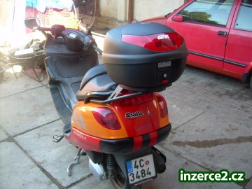 Skůtr Piaggio 250 X9 r.v.2001_1 106278_1.jpg