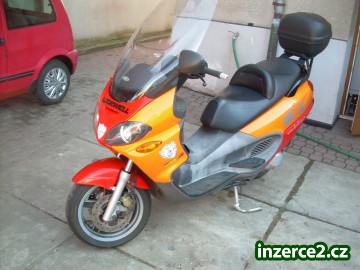 Skůtr Piaggio 250 X9 r.v.2001_2 106278_2.jpg