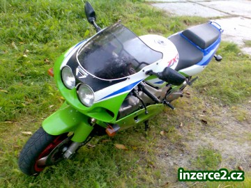 Kawasaki ZXR 750 R_2 10685_2.jpg