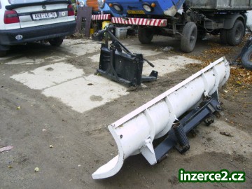 Sněhový pluh na Multicar M25_2 109240_2.jpg