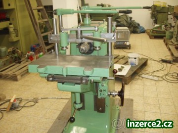 Prodám podavač na spodní frézu HOLZHER_2 109590_2.jpg