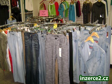 Prodám vybavení obchodu textil_2 114079_2.jpg