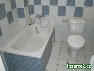 Pronájem bytu 2kk v centru Hradce Králové_2 117959_2.jpg