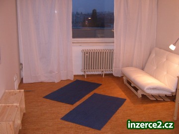 Pronájem bytu 1+kk P - 8 Kobylisy_1 127059_1.jpg