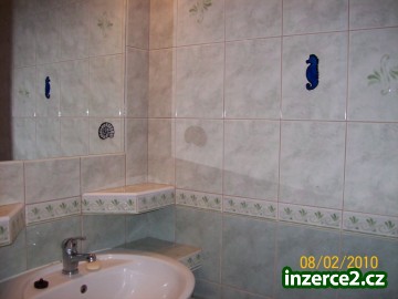 Prodej bytu 2+1 s lodžií v Chodově, ul. B. Němcové_2 130066_2.jpg