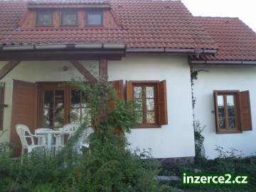 Letná dovolenka pri kúpalisku na južnom Slovensku_1 135465_1.jpg