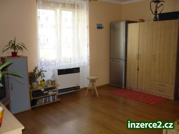 Pronájem zrekonstruovaného bytu 2+1 na Slovanech, Sladkovského ulice_1 137289_1.jpg