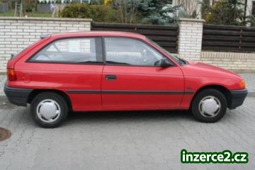 Opel Astra 1.6 i_2 13742_2.jpg
