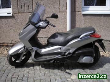 Yamaha X-Max 250_1 14021_1.jpg