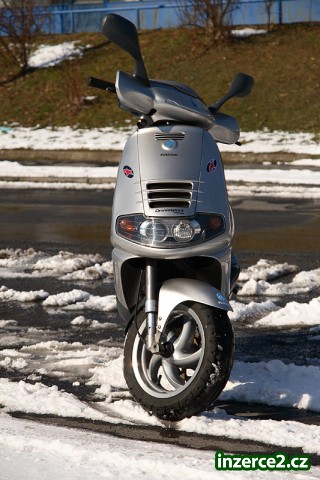 Piaggio Skipper 150 2T_2 140518_2.jpg