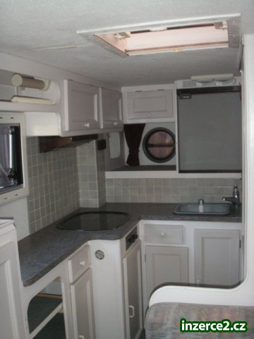 obytný vůz pro 2 osoby_2 140886_2.jpg