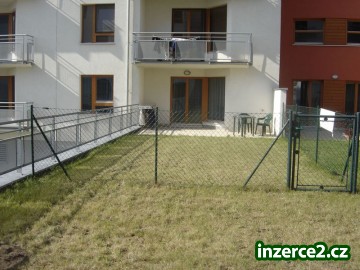 Luxusní byt 2+kk-58,4 m2/terasa+předzahrádka-56,6 m2/gar. stání, v novostavbě z roku 2008, OV, ihned_1 143936_1.jpg