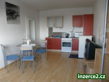 PROVIZE RK JEN 50% 2kk Praha 4-KRČ, ul. Šturova. VHODNY I PRO CIZINCE_1 144544_1.jpg