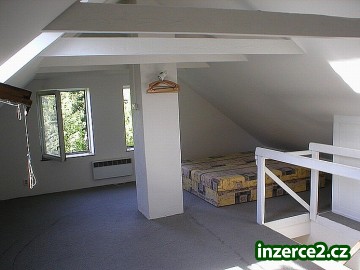 Pronájem RD v Praze_1 1448_1.jpg