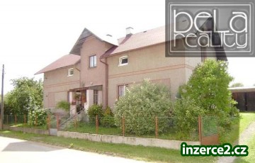 Prostorný, pěkný RD s rozlehlou zahradou a garáží_1 145935_1.jpg