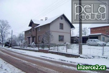 Prostorný, pěkný RD s rozlehlou zahradou a garáží_2 145935_2.jpg