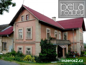 Hezký, prostorný RD 3+1 s rozlehlou, okrasnou zahradou_2 146254_2.jpg