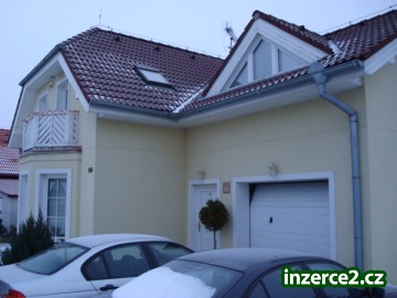 Prodej RD 5+1+G na pozemku 873m2, Hovorčovice u Prahy, s užitnou plochou 225m2_2 151503_2.jpg