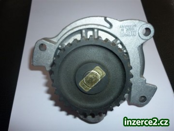 vodní pumpu na Audi 100_1 153433_1.jpg