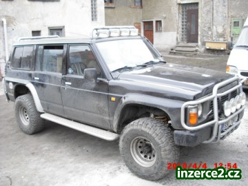 nissan patrol wagon y60_1 153754_1.jpg