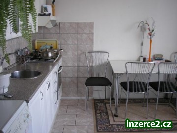 Prodej bytu 3+1 na Benešově třídě v Hradci Králové_1 153762_1.jpg