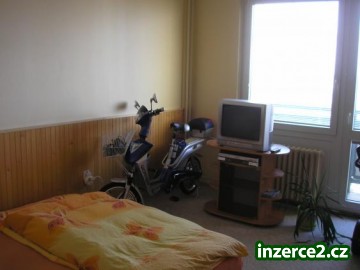 Prodej bytu 3+1 na Benešově třídě v Hradci Králové_2 153762_2.jpg