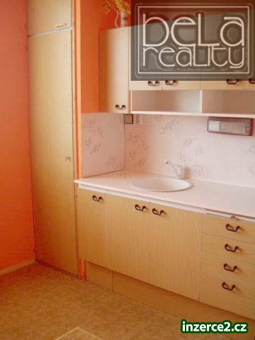 Prostorný, slunný byt 3+1 s lodžií v klidné lokalitě_1 157258_1.jpg