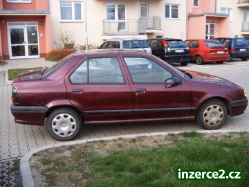 Renault 19 Chamade 1.8i_2 157521_2.jpg