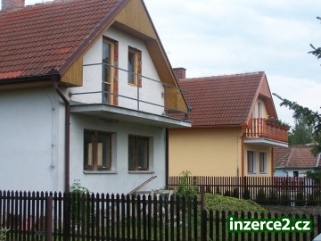Prodej rodinných domů v obci Dubečno_1 15764_1.jpg
