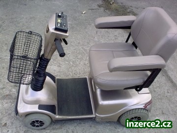 invalidní vozík_1 158337_1.jpg