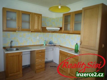 Nabízíme Vám k prodeji byt 3+1 v Chlístovicích_2 159885_2.jpg