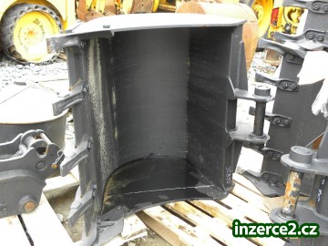 Lžíce na JCB_1 160150_1.jpg