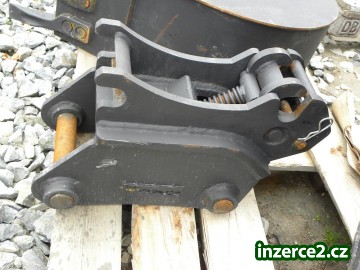 Lžíce na JCB_2 160150_2.jpg
