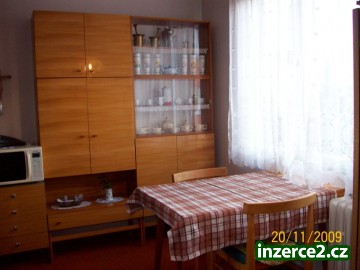 Prodej bytu 2+1 s lodžií v K. Varech, St. Roli_2 160500_2.jpg