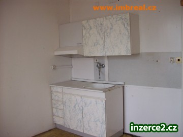 Prodej Garsoniéry, K. Vary - St. Role_1 161780_1.jpg