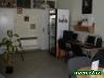Pronájem nebytových prostor na frekventovaném místě v Hradci Králové_2 161956_2.jpg