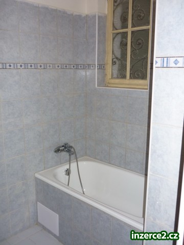 Pronájem zrekonstruovaného bytu 2+kk+ VELKÁ ZAHRADA, Skrétova ulice, Plzeň_2 164425_2.jpg