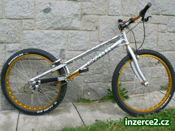 Biketrialové kolo CZAR 26_1 167335_1.jpg