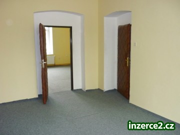 Pronájem kancelářských prostor (2 místnosti) v centru Plzně, Kollárova ulice_2 168046_2.jpg