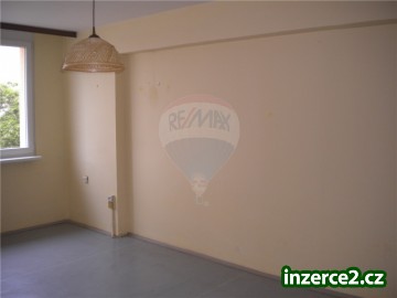 Pronájem slunného, prostorného bytu 1+1 42m² v Kolíně_1 168067_1.jpg