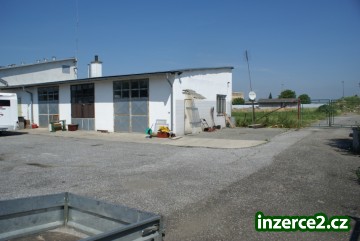 Prodej komerčních prostor- dílny, sklady, celk.rozloha 700m2_1 170735_1.jpg