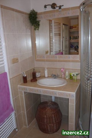 Prodej dvojdomu obec Praskačka v blízkostí Hradce Králové_2 170813_2.jpg