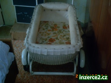 prodám starý kočár_2 175079_2.jpg