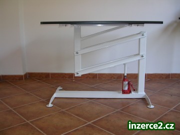 Stůl na stříhání psů_1 176092_1.jpg
